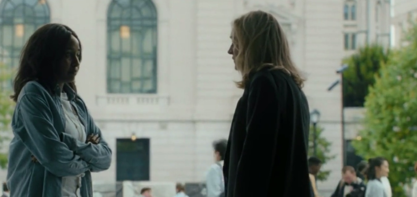 مگالمه بین آلما و مگی در دانشگاه